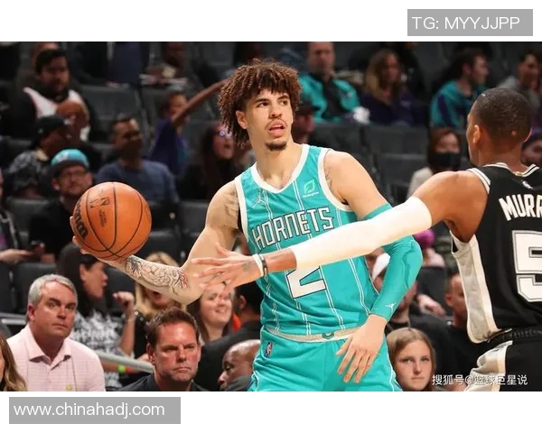 黄蜂队主帅福克斯下课，助教担任暂代