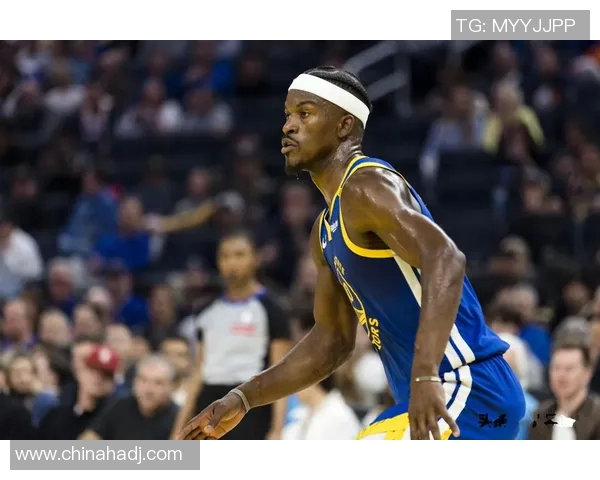 黄蜂队球星因伤缺席季后赛首场比赛，球队未来之路充满挑战