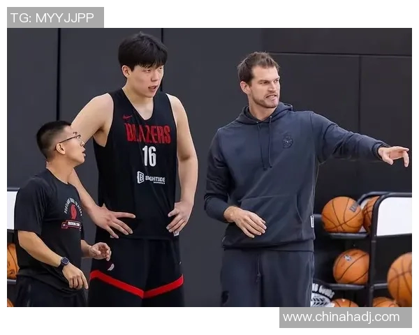 开拓者队主教练喊话球员，争取最高荣誉