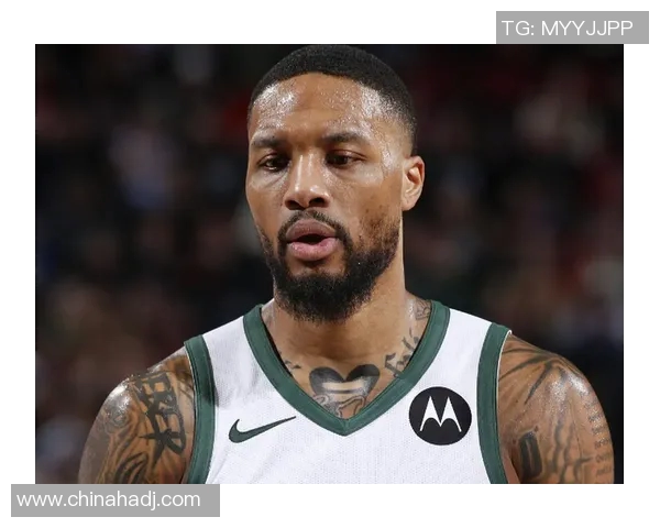 开拓者客场不敌太阳，利拉德砍下40分，挑战中展现王者风范