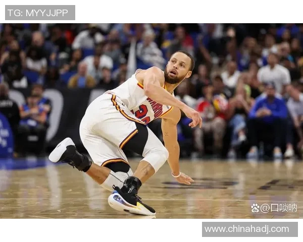 库里盼望复出比赛,球迷期待他再掀热潮 库里盼望复出比赛,球迷期待他再掀热潮