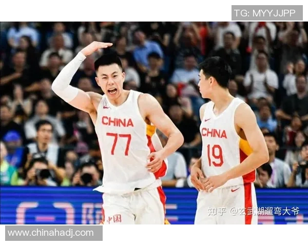 马刺队展现超强实力，以135-70轻取中国男篮