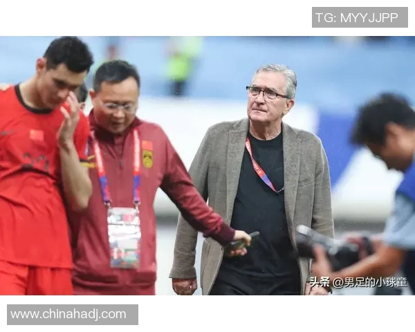 男足国家队备战世界杯，主帅透露战术与阵容调整方案