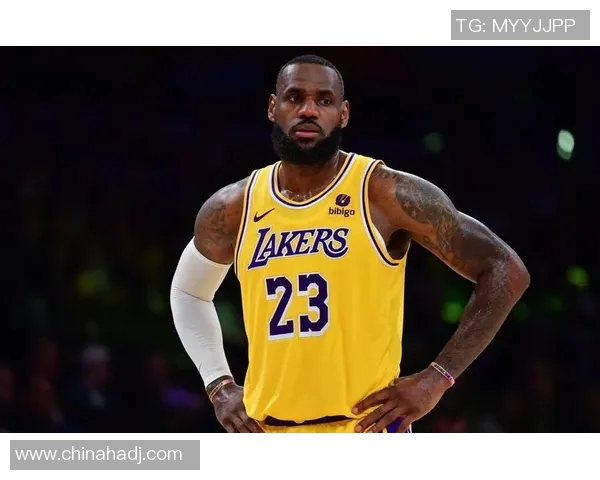 詹姆斯半场独得30分，领军湖人逆转强势击败火箭